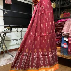 ซิ่น ไหมมัดหมี่ ผ้าปาโตล่า ขนาด 118x200ซม. พื้นสีแดงเชิงเหลือง รหัส N9-SIL-051768A9