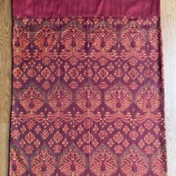 ซิ่น ไหมพระตะบอง ขนาด 105x150ซม ลายนกยูง สีม่วง รหัส N9-SIL-Y5