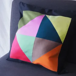 หมอนผ้าไหมพิมพ์ลาย ถอดปลอกได้ ขนาด 40x40ซม.คละสี รหัส GL-G-CT-102927