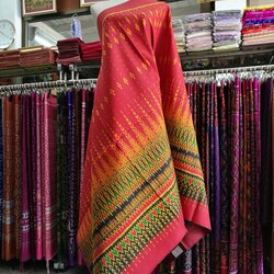 ซิ่น ผ้าไหมมัดหมี่ 3ตะกอ ขนาด 1x2เมตร ลายทางด่วน เชิงล่าง พื้นสีแดง รหัส R2Q-NY0718663