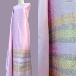 (ผ้าชุด)ไหมยกใหญ่ลำพูน (สีพื้น 2เมตร+ลาย 2.4เมตร) สีชมพู รหัส N90-AA-01206718122