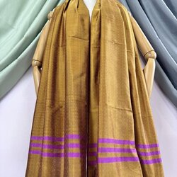 ผ้าคลุมไหล่ ผ้าไหมมัดหมี่ ขนาด 65x200ซม.ลายอัมปรม พื้นสีเหลืองทองเข้ม รหัส L5A-DN-08166713143