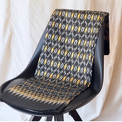 ซิ่น ผ้าไหมมัดหมี่ ไหมบ้าน ขนาด 1x2หลา พื้นสีดำเขียว รหัส CISP-CT-103032