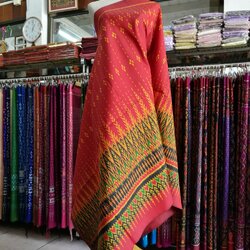 ซิ่น ผ้าไหมมัดหมี่ ไหมแท้ 3ตะกอ ขนาด 1x2เมตร ลายทางด่วน เชิงล่าง สีแดง รหัส R2Q-NY-01306710