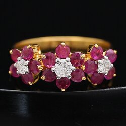 RG250106 แหวนทับทิมดอกไม้ฝังเพชรเพชรแท้ 1 เม็ด 0.15 กะรัต และ 2 เม็ด 0.16 กะรัต ทองแท้ 90% นน.รวม 4.2 กรัม ขนาดแหวน 59