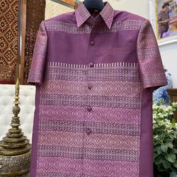 เสื้อสูทไหมแพรวา แขนสั้น พื้นสีม่วง เลือกไซส์ รหัส DR-BM092966110026