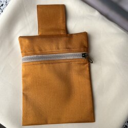 กระเป๋าจิงโจ้ สำหรับพระสงฆ์ ไหมแท้ สีราช รหัส NY-0505681