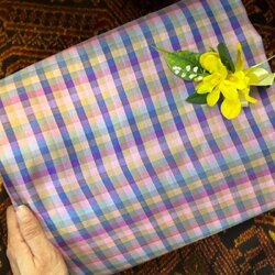 ผ้าไหมลายสก็อต เนื้อหยาบนุ่ม ขายตามความยาวหลา สีคละสี รหัส A9-AA100566172016