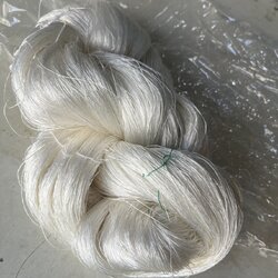 เส้นไหมฟอก (1ไจ) ไหมแท้100% สีขาว รหัส AA-1112680
