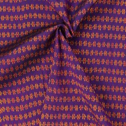 ซิ่น ผ้าไหมมัดหมี่ 3ตะกอ พื้นเรียบ ขนาด 1x2เมตร ลายดอกแก้ว มีหน้านาง ท้องผ้าสีม่วง ตีนแดง รหัส R2Q-PCN-0215681