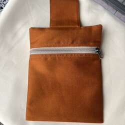 กระเป๋าจิงโจ้ สำหรับพระสงฆ์ ไหมแท้ สีราชเข้ม รหัส NY-0505682