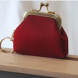 กระเป๋าสตางค์ ใส่เหรียญ ขนาด 7x7x2.5cm. สีแดงดอกกุหลาบ GL-CT-103480