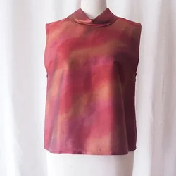 เสื้อผ้าไหมแขนกุดคอตลบ ฟรีไซส์ เฉดสีแดง รหัส TOP-CT-102834