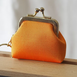 กระเป๋าสตางค์ ใส่เหรียญ ขนาด 7x7x2.5cm. สีส้มทอง GL-CT-103469