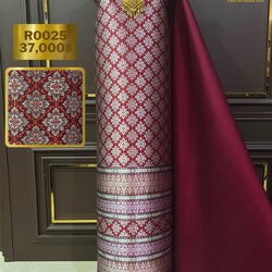 (ผ้าชุด)ผ้าไหมยกดอกลำพูน แยกกาบดิ้นเงิน ขนาด 1.02x4.30เมตร ลายบุปผาภิรมย์ พื้นสีแดง รหัส N90-29-R0025