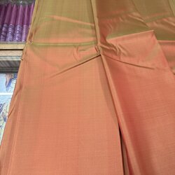 ผ้าไหมสีพื้น รุ่นเพชร เนื้อเรียบหนา ไหมแท้ สีน้ำตาลเหลือบส้ม (ราคาต่อหลา) รหัส C-0619673