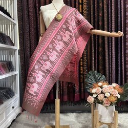 ผ้าพันคอไหม ผ้าไหมทอยกดอก 5ตะกอ ขนาด 35x190ซม.ลายช้าง มีหน้านางชายครุย พื้นสีชมพูกะปิ L4E-PS-042467173717