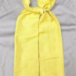 ผ้าคลุมไหล่ผ้าไหม ไหมแท้ ยกดอกลีลาวดี ขนาด 63x200ซม. สีเหลืองทอง รหัส ZYG-136