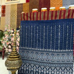 ซิ่น ไหมมัดหมี่ต่อเชิงแพรวา ขนาด 1x2เมตร ท้องผ้าสีน้ำเงินคราม หัส P2-BM-1106686