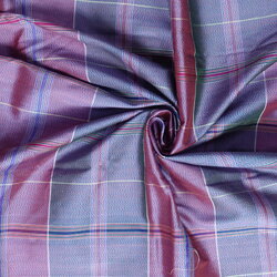 ผ้าไหมโสร่ง ไหมแท้ ลายหางกระรอก สีม่วงสลับสีเทา ขายตามความยาวเมตร รหัส R1B-NY-012468101