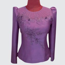 เสื้อสตรีแต่งลายลูกไม้ เนื้อยกดอก ไหมแท้ 100%| ตัดเย็บตามรูปร่าง | เลือกผ้า ส่งไซส์ได้