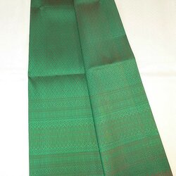 ซิ่น ผ้าไหมยกสุรินทร์ ไหมแท้ 32ตะกอ ขนาด 1x2เมตร พื้นสีเขียวอมส้ม รหัส N11-421