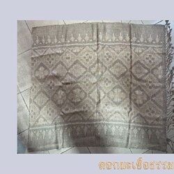 ผ้าห่มไหมผืนใหญ่ มีชายครุย ขนาด 105x230ซม. ลายดอกมะเขือ สีเทา รหัส ZYH-AA-12256615023