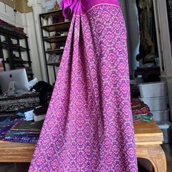 ซิ่น พระตะบอง ไหมบ้านสาวมือ สีธรรมชาติ ขนาด 115x175ซม สีม่วง รหัส N9-SIL-A11