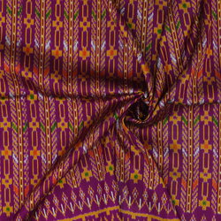 ซิ่น ผ้าไหมมัดหมี่ 3ตะกอ ขนาด 1x2เมตร ลายโฮลคั่นลายโซ่โบราณ พื้นสีม่วงชมพู รหัส R2Q-ME-066-121967154