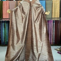 ผ้าไหมลายพิเศษ มัดหมี่ประยุกต์ ไหมแท้ สีน้ำตาลอ่อนสลับสีดำแดง เลือกตามขนาด รหัส MMFZ-116-1029682 สำเนา