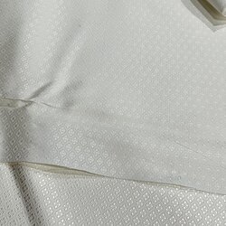 ผ้าไหมยกดอก ตรานกยูง ลายดอกพิกุลล้อม อาบน้ำยาพร้อมตัด สีขาวครีม (หลา,เมตร) รหัสB-NY-11076808