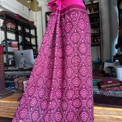 ซิ่น พระตะบอง ไหมบ้านสาวมือ สีธรรมชาติ ขนาด 112x160ซม สีม่วงอมชมพู รหัส N9-SIL-A4