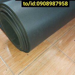 แผ่นยางม้วนปูพื้นฟิตเนสเมตรละ650