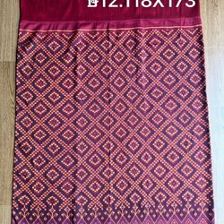 ซิ่น ไหมมัดหมี่รุ่นพิเศษ ซิ่นพระตะบอง งานทอ 3ตะกอ ขนาด 118x173ซม พื้นสีแดง รหัส N9-SIL-070667145512
