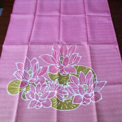 ผ้าคลุมไหล่ไหม ลูกแก้ว บาติก ขนาด 60x180ซม. พิมพ์ลายบาติกเขียนเทียน พื้นสีชมพู รหัส ZYE-NY0515662