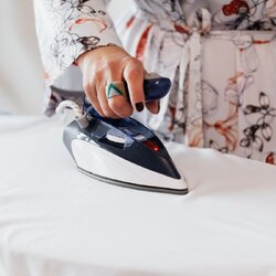 บริการ รีดอัดกาวผ้าไหม ตามความยาว(หลา) รหัส CUT-ST0718661