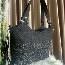 กระเป๋าผ้าไหม กระเป๋าทรงคอกระเช้า ขนาด 4x12x8นิ้ว สีดำ รหัส GLA-PK-033168088