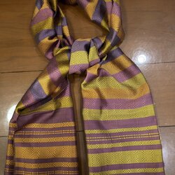 ผ้าคลุมไหล่ผ้าไหม ไหมแท้ ยกดอกลีลาวดี เนื้อละเอียด ขนาด 63x200ซม. สีคละสี รหัส ZYG-AA-111868175