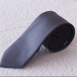 เนคไทผ้าไหมสีพื้น เนื้อเรียบ ขนาดกว้าง 2.5นิ้ว สีเทาสนิท รหัส NA-CT-0216681