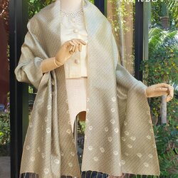 พรีออเดอร์ 3-7วัน ผ้าคลุมไหล่ไหม ยกดอก มัดย้อม ไล่เฉดสี ขนาด 65x200ซม. สีเขียวชาเขียว รหัส ZYE-TT0831667