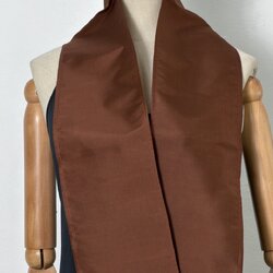 ผ้าพาดไหล่ ผ้าสไบนางรำ เนื้อเรียบ ขนาด 15x200ซม. สีน้ำตาล LW4A-ME