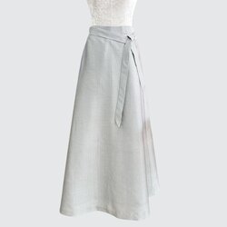 กระโปรงผ้าไหมทรงเอ ตัดเย็บจากผ้าไหมยกดอก ไหมแท้ | เลือกสี แจ้งไซส์ได้