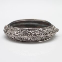 SI0007 กำไลเงินหัวบัวดุลลายดอกไม้ เงินแท้ 92.5% นน. 56.7 กรัม เส้นผ่านศูนย์กลาง 5.4 cm.