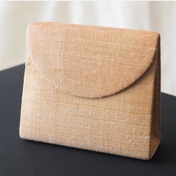 กระเป๋าใส่ของขนาดเล็ก ขนาด 3x9.5x8 cm.สีน้ำตาลอ่อน GL-CT-103402