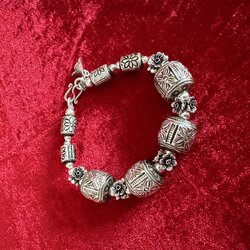 เครื่องประดับเงินแท้ สร้อยข้อมือประเกือมถุงเงิน