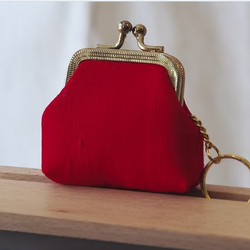 กระเป๋าสตางค์ ใส่เหรียญ ขนาด 7x7x2.5cm. สีแดงสด GL-CT-103479