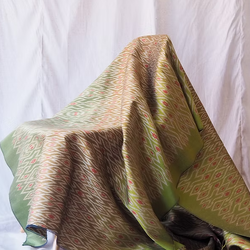 ซิ่น ผ้าไหมมัดหมี่ ไหมแท้ สีเขียวอ่อน เลือกตามขนาด รหัส CISP-CT-102127