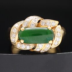 RG250213 แหวนหยกล้อมเพชร เพชรแท้ 0.24 กะรัต ทองแท้ 9k นน.รวม 4.3 กรัม ขนาดแหวน 52