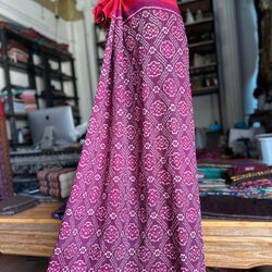 ซิ่น พระตะบอง ไหมบ้านสาวมือ สีธรรมชาติ ขนาด 116x160ซม สีม่วงอมชมพู รหัส N9-SIL-A1