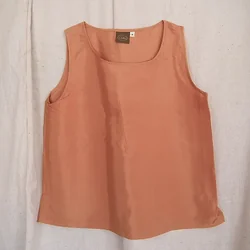 เสื้อแขนกุดไหมแท้ เฉดสีส้มอิฐฺิ รหัส TOP002